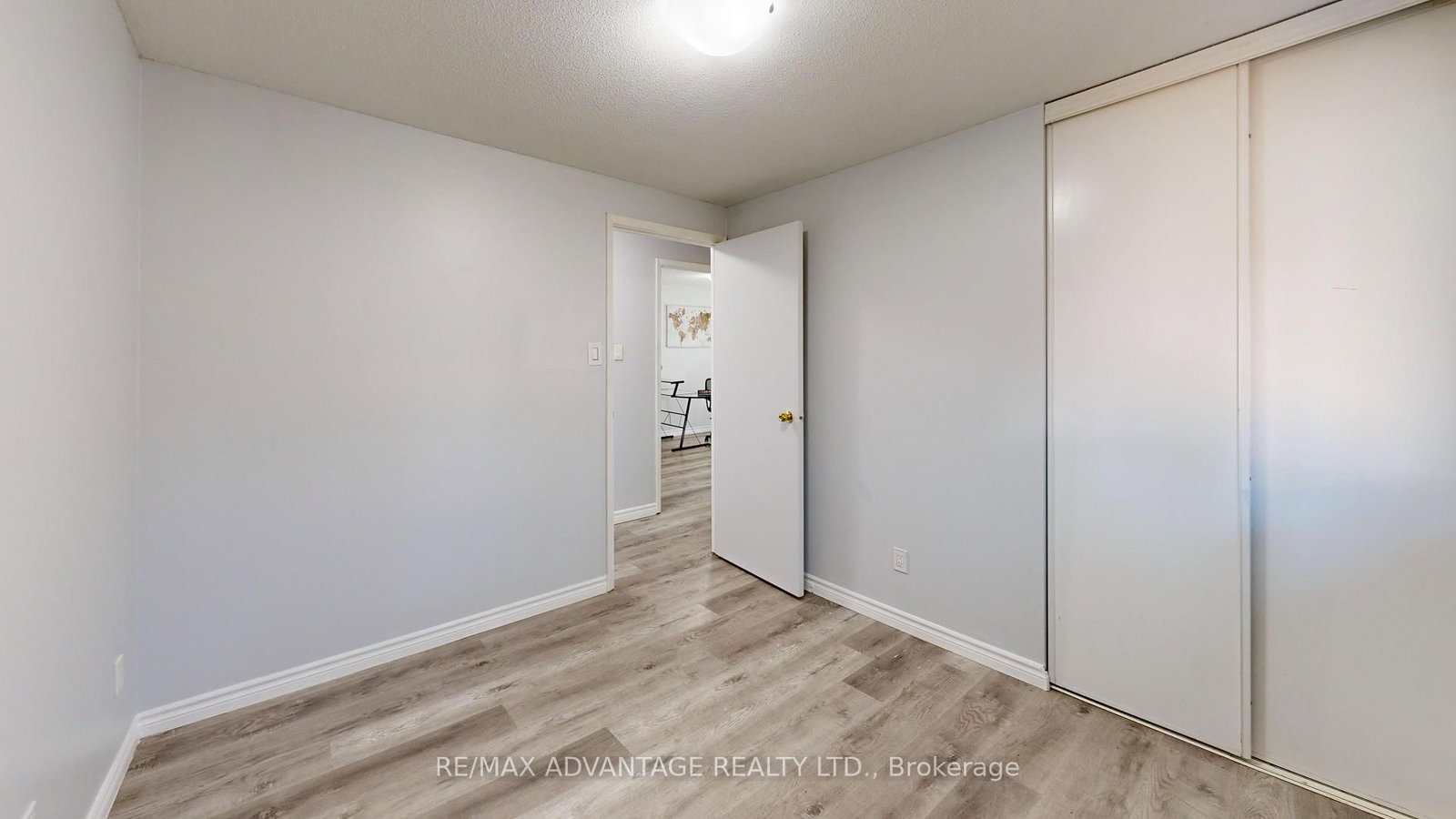 9 Camelot Crescent • London East, ON photo 26