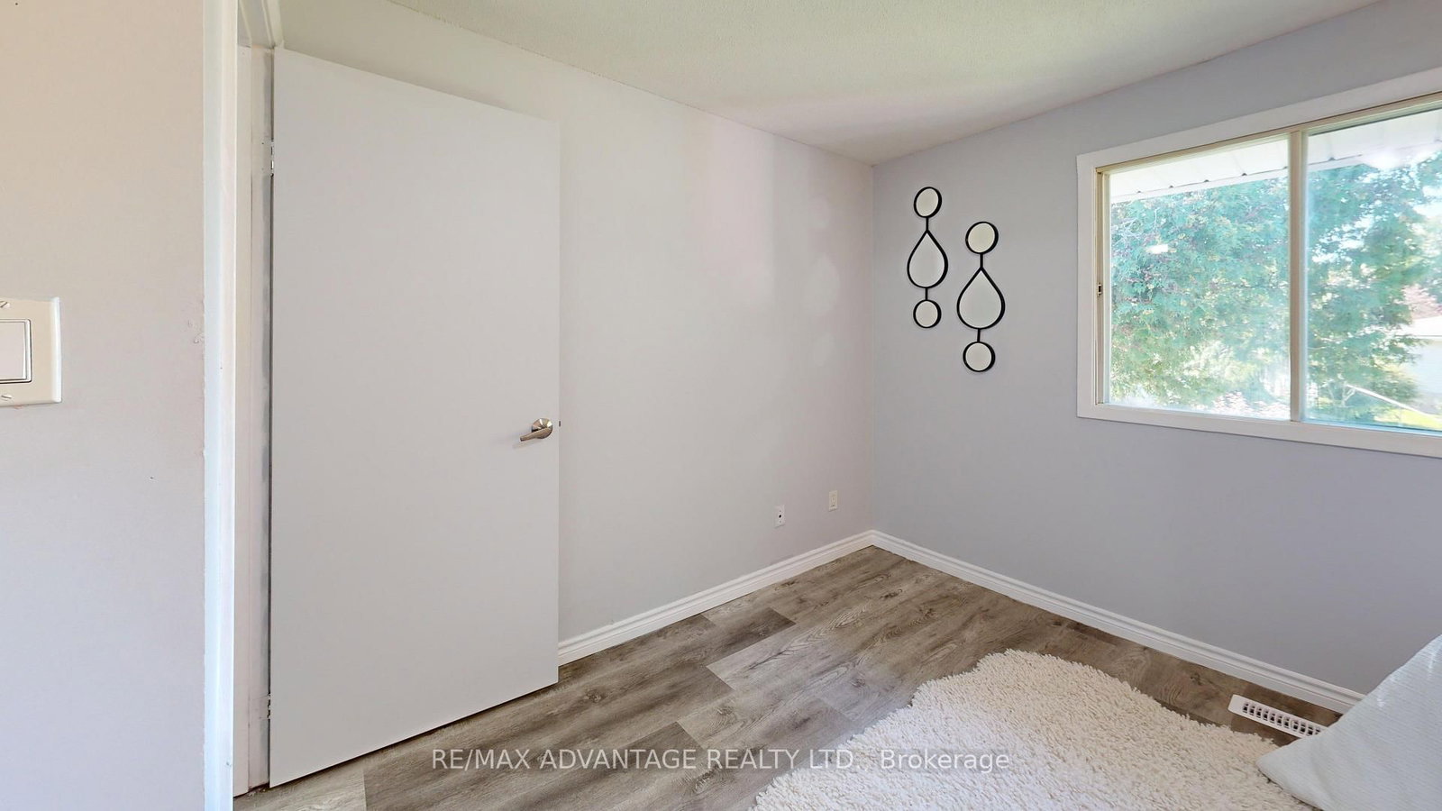 9 Camelot Crescent • London East, ON photo 27