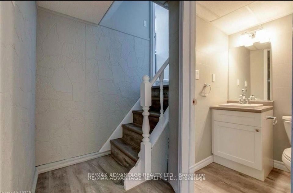 9 Camelot Crescent • London East, ON photo 29