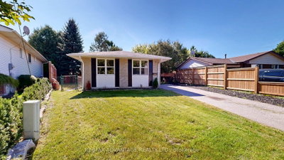 9 Camelot Crescent • London East, ON photo 3