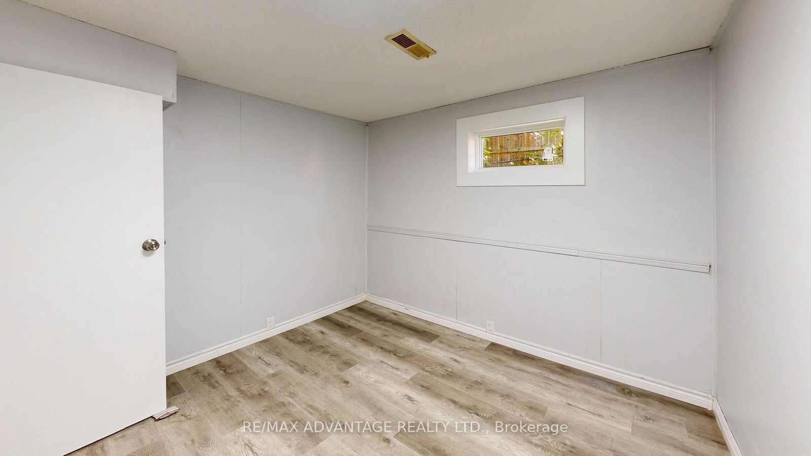 9 Camelot Crescent • London East, ON photo 35