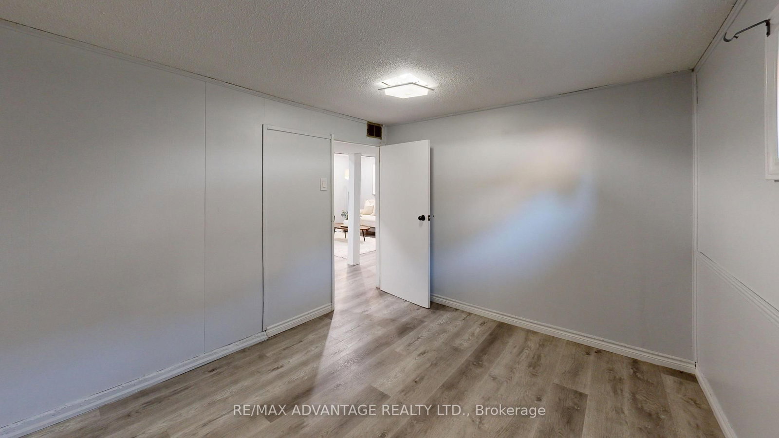 9 Camelot Crescent • London East, ON photo 36