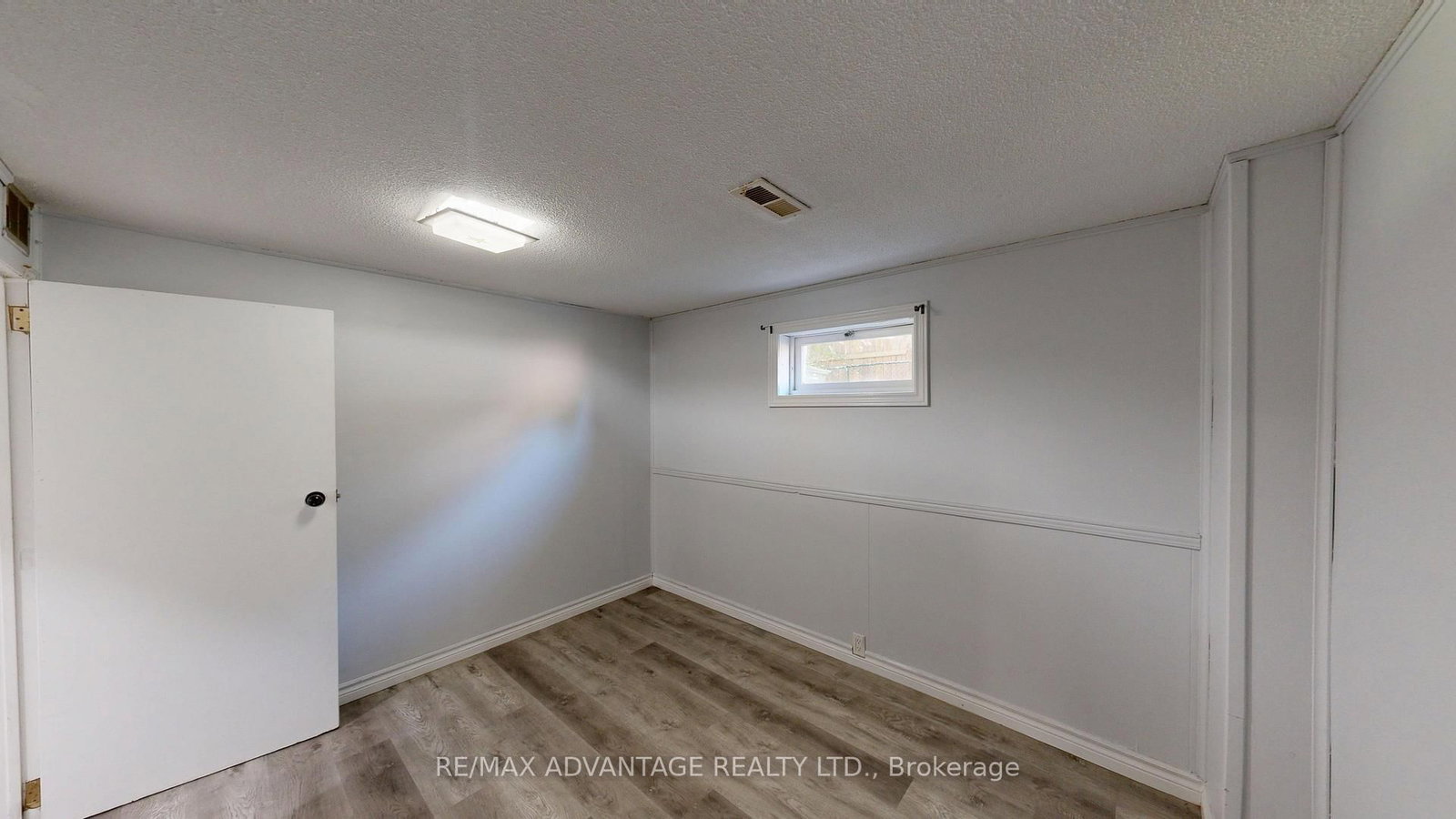 9 Camelot Crescent • London East, ON photo 38
