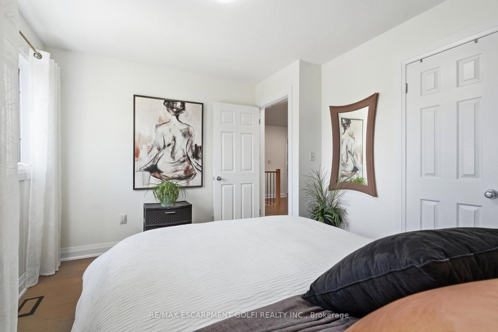 325 Foxtail Avenue • Welland, ON photo 24