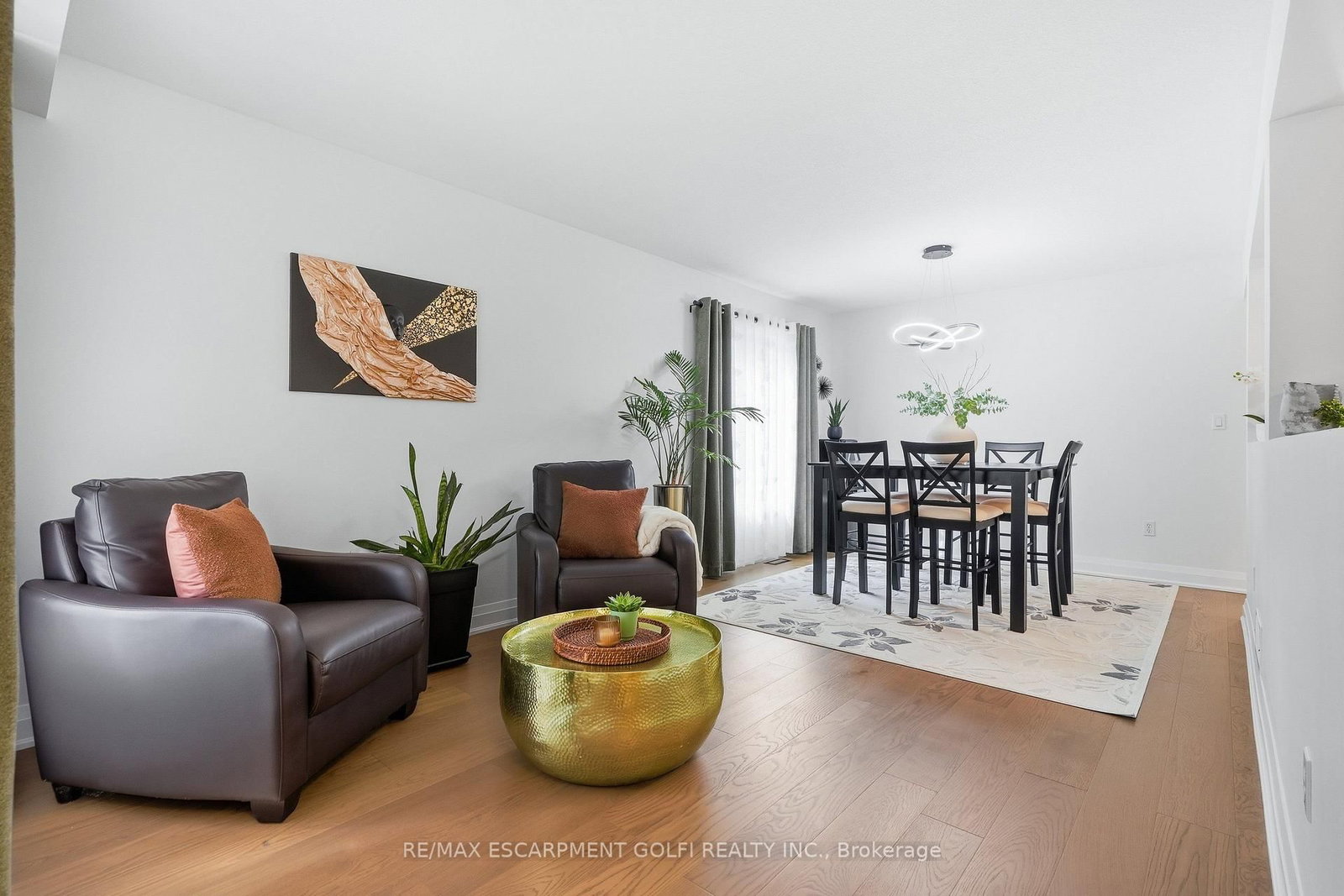 325 Foxtail Avenue • Welland, ON photo 8