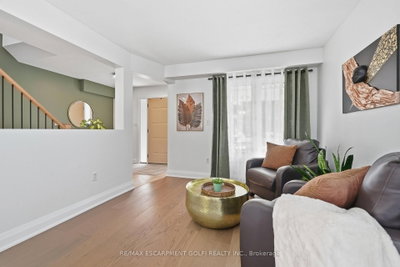 325 Foxtail Avenue • Welland, ON photo 9