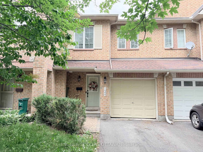 124 Landover Crescent