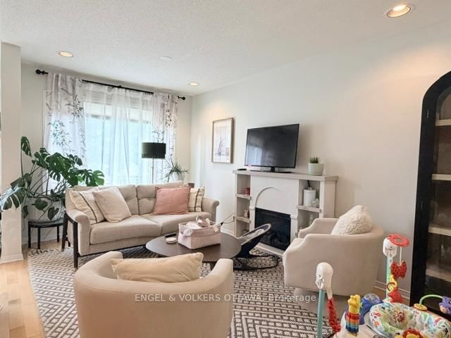124 Landover Crescent
