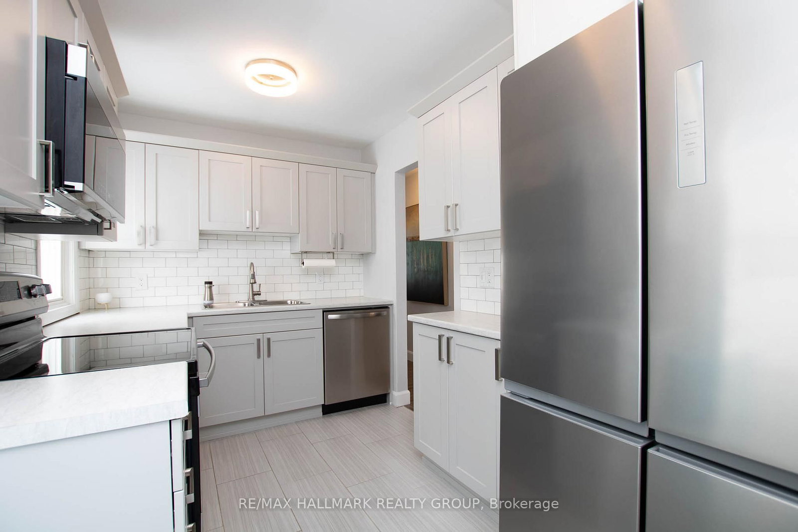 929 Merivale Road • Ottawa, ON photo 13
