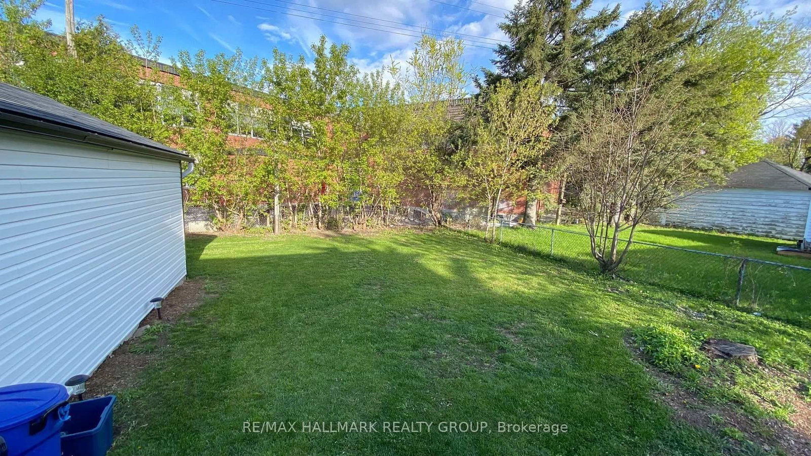 929 Merivale Road • Ottawa, ON photo 30