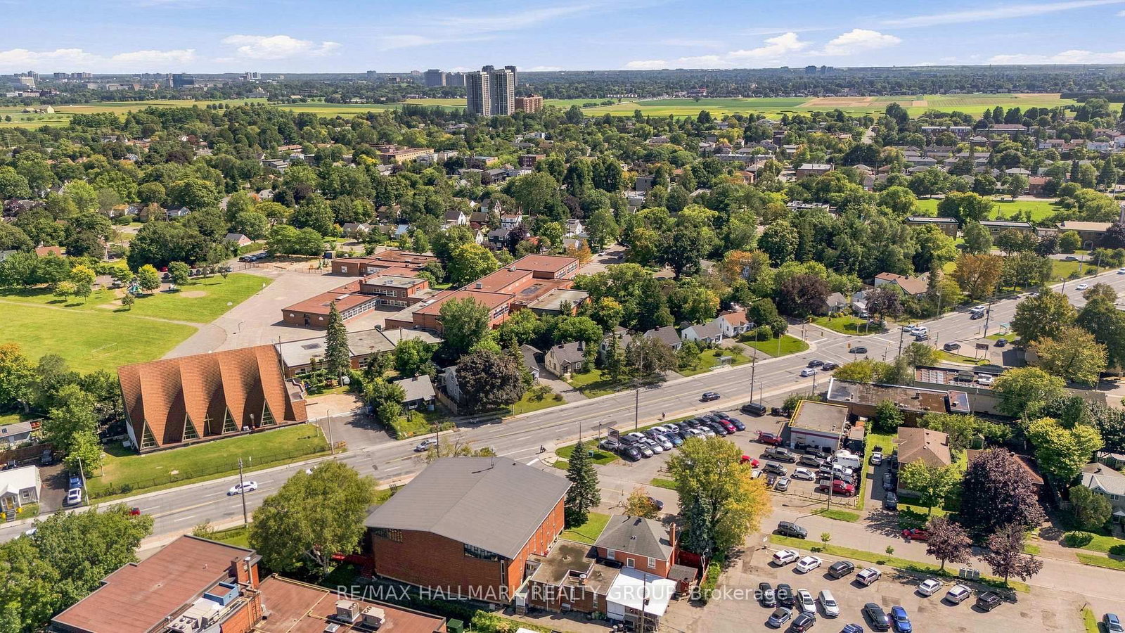 929 Merivale Road • Ottawa, ON photo 39