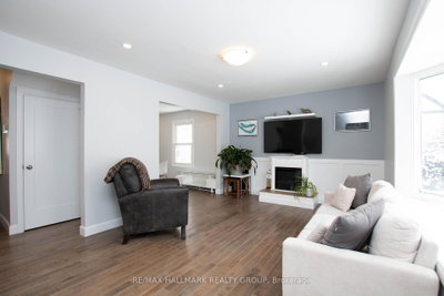 929 Merivale Road • Ottawa, ON photo 5