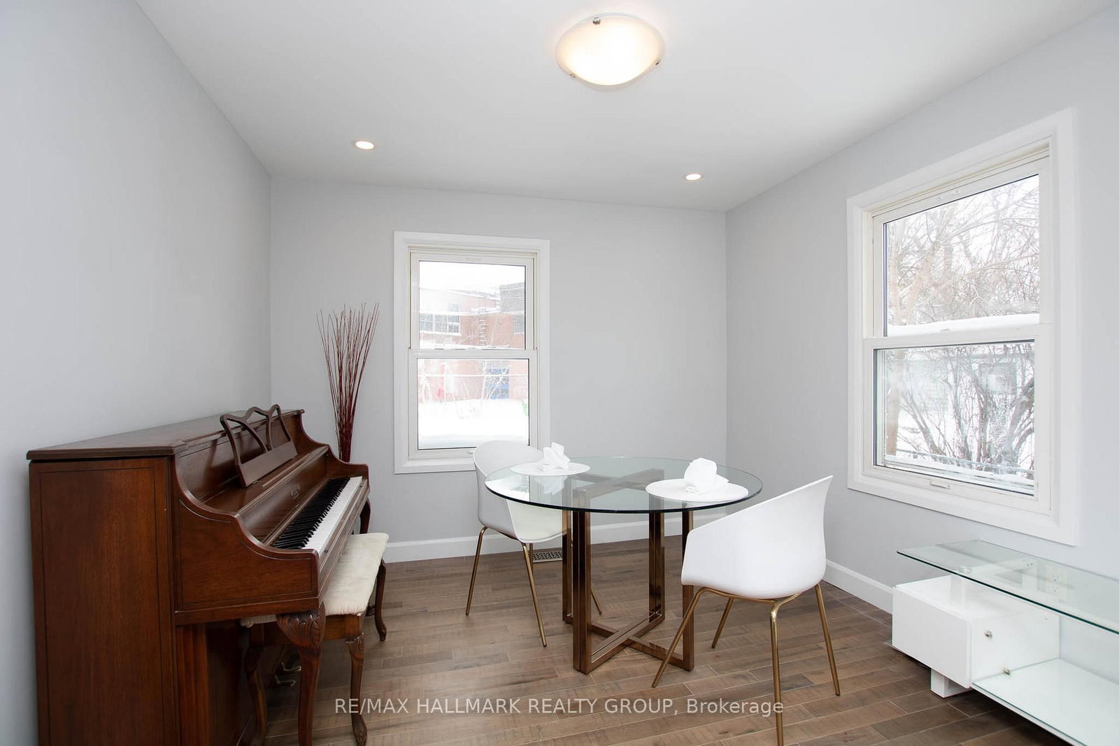 929 Merivale Road • Ottawa, ON photo 8