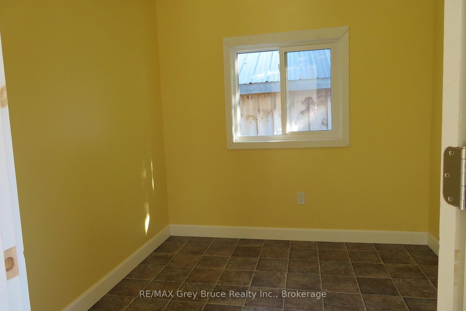 8 Helen Street • Northern Bruce Peninsula, ON photo 26