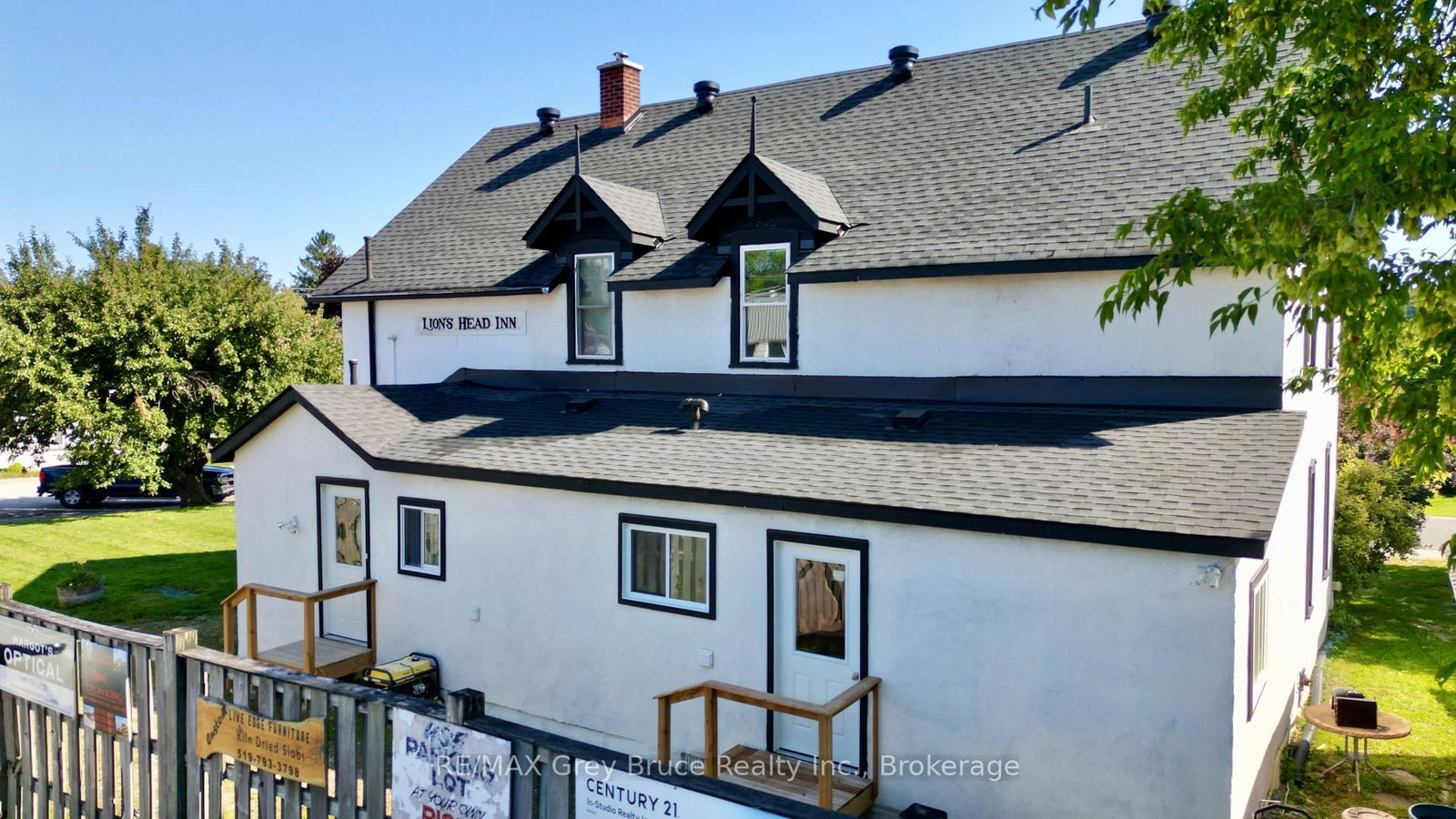 8 Helen Street • Northern Bruce Peninsula, ON photo 5