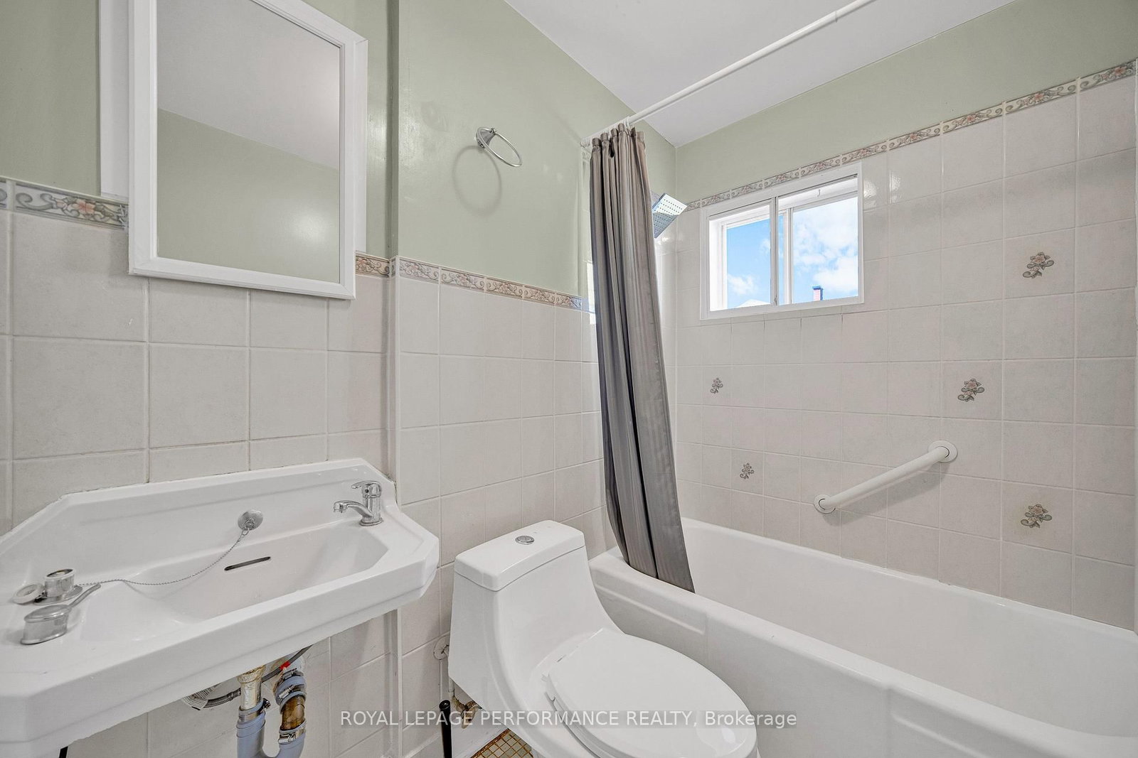 98 Boyce Avenue • Ottawa, ON photo 30