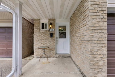 298D Bluevale Street N • Waterloo, ON photo 3