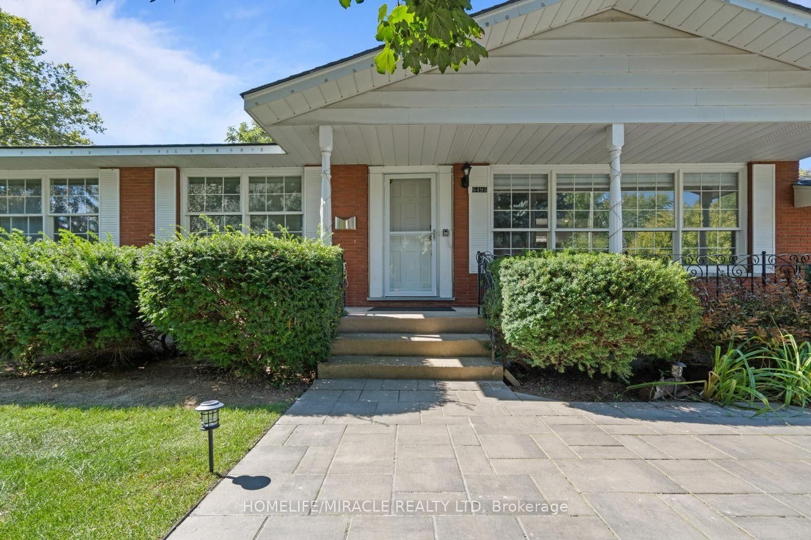 Detached House for lease at 6495 Dorchester Road, Niagara Falls, Ontario, L2G 5T6 - Dorchester - MLS: X13757790