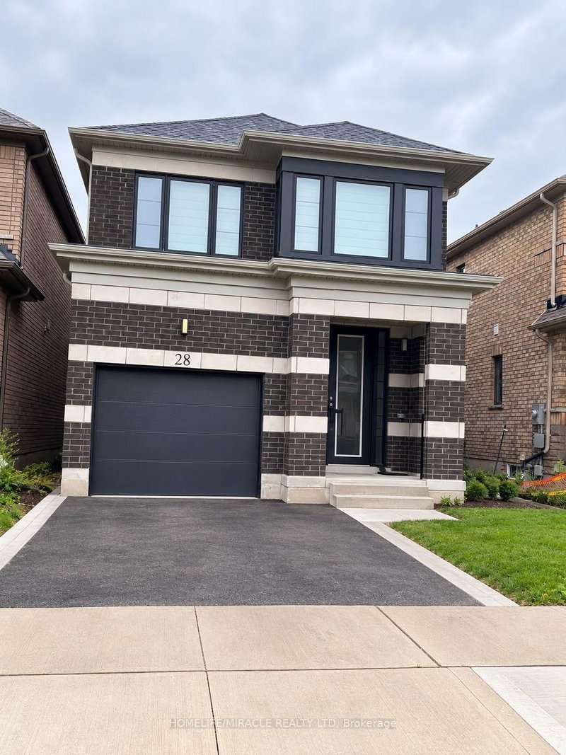 Upper unit - 28 Crossmore Crescent
