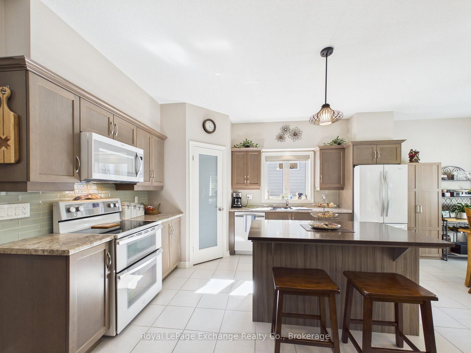 513 Stornoway • #86 • Huron-Kinloss, ON photo 5