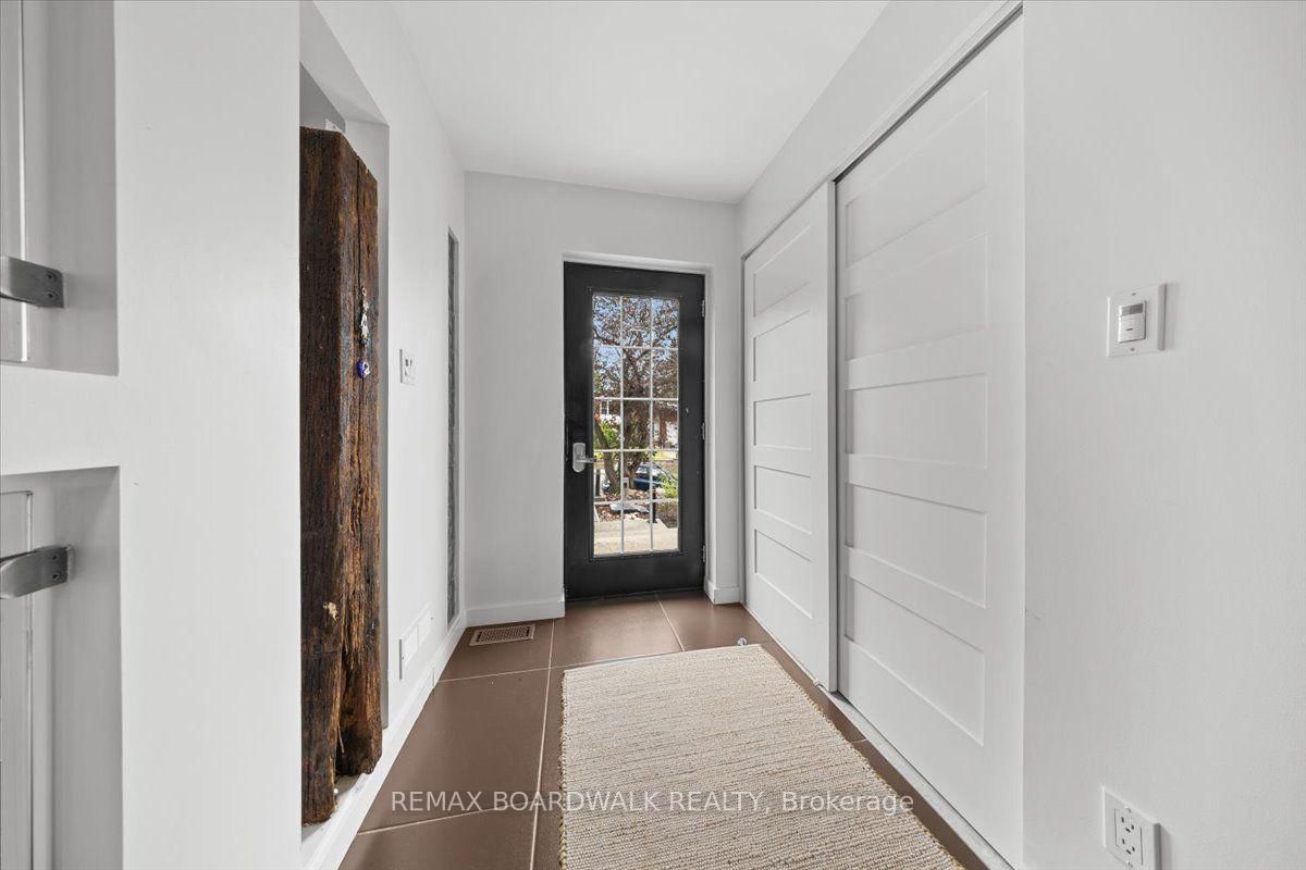 152 Duford Street • Ottawa, ON photo 2