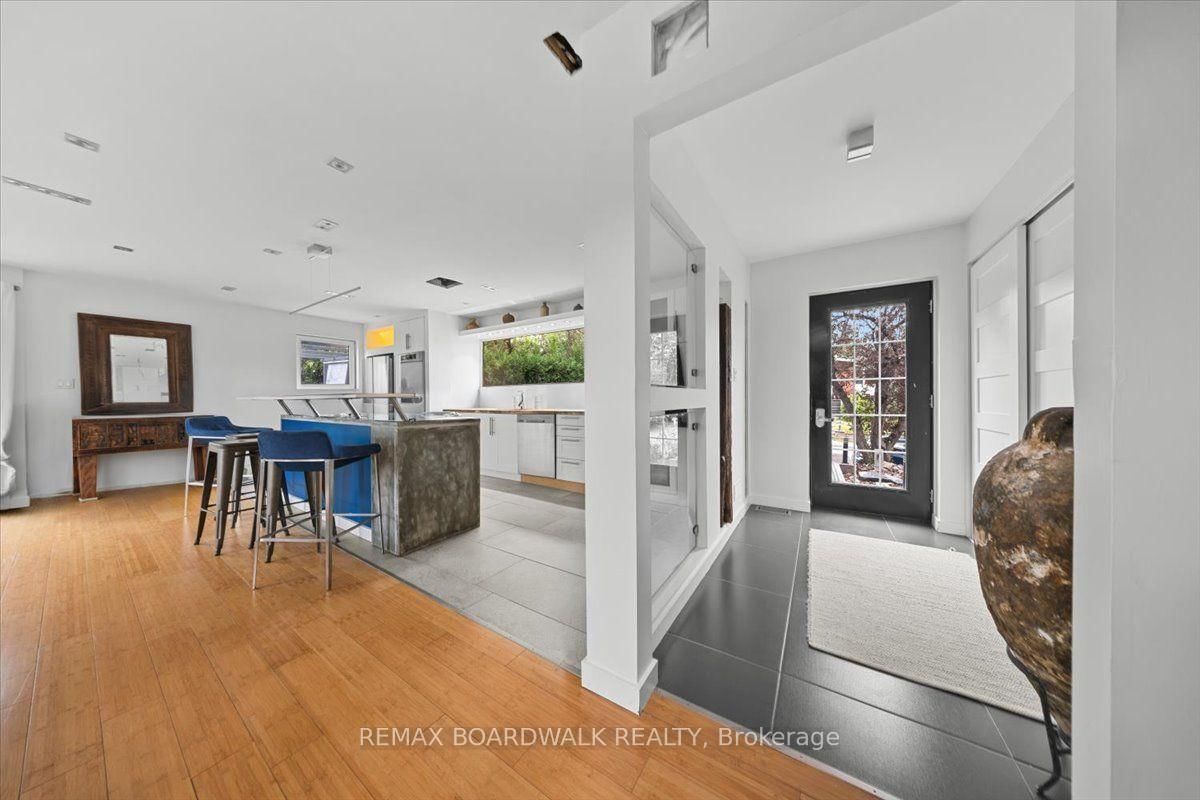 152 Duford Street • Ottawa, ON photo 3