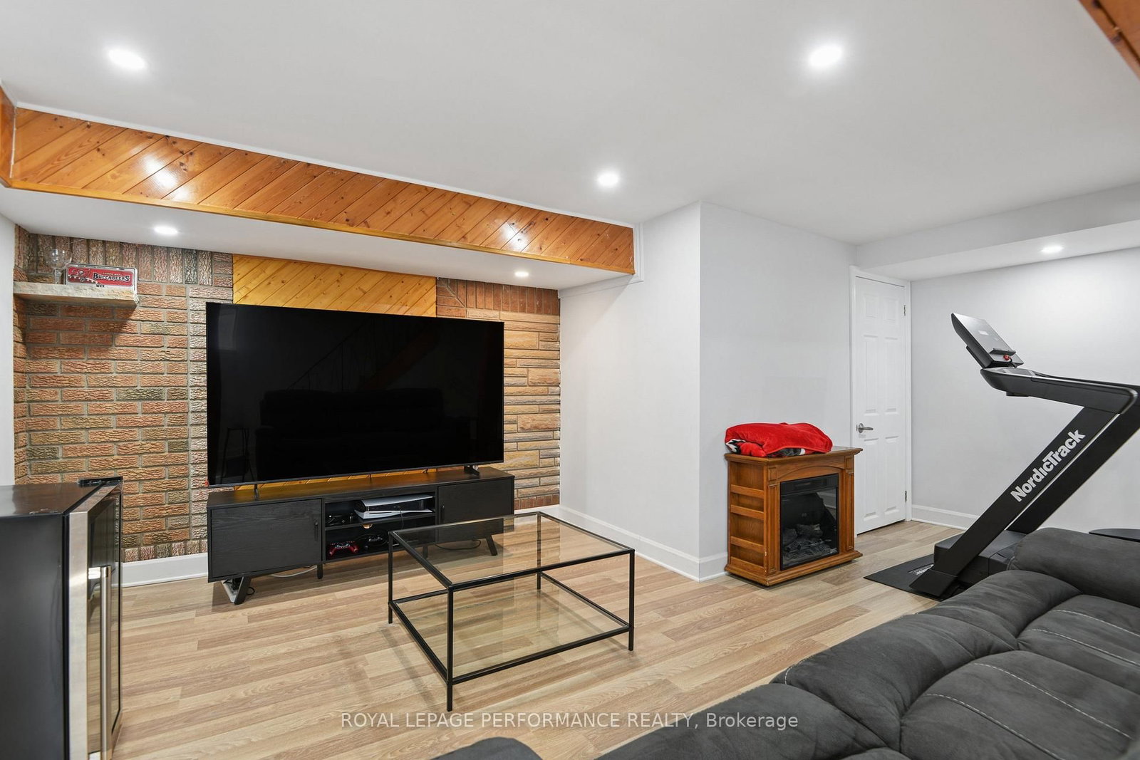 2423 Clementine Boulevard • Ottawa, ON photo 23