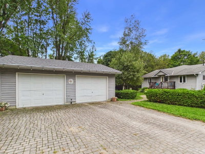 39 McConnell Drive • Kincardine, ON photo 3