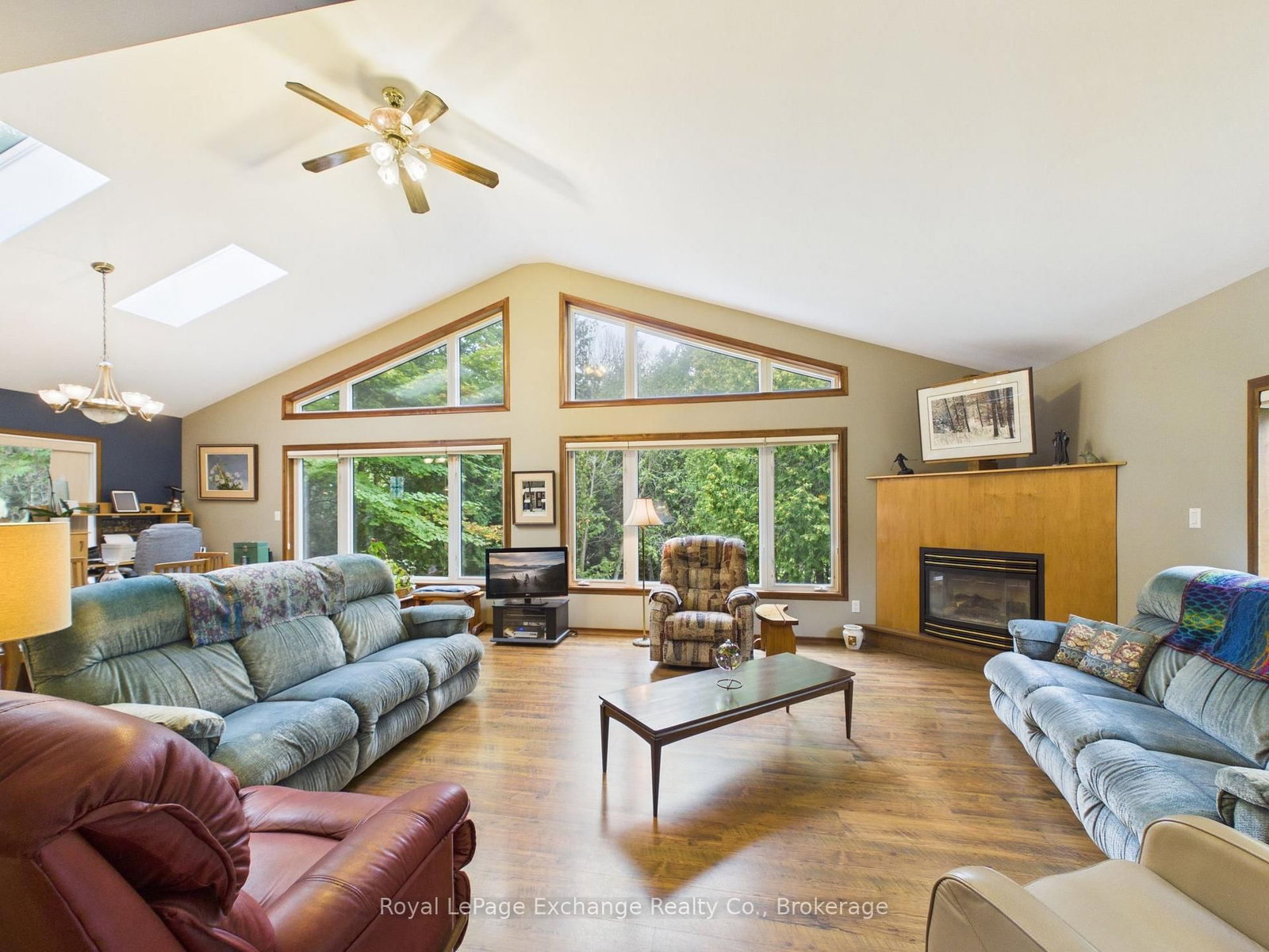 39 McConnell Drive • Kincardine, ON photo 5