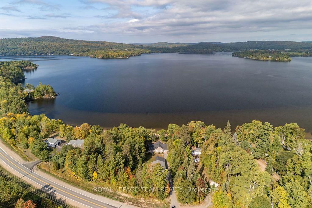 42153 Combermere Road • Barry's Bay, ON photo 16