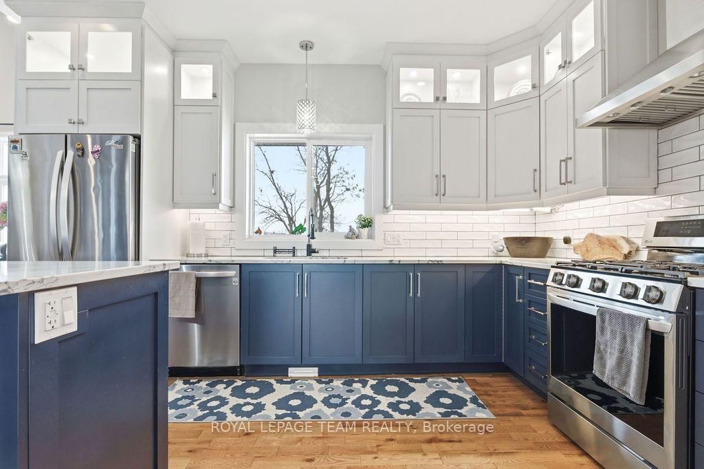 42153 Combermere Road • Barry's Bay, ON photo 21