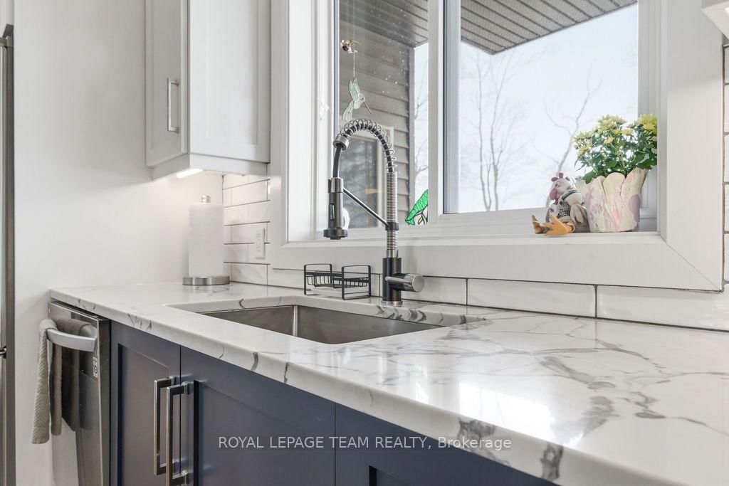 42153 Combermere Road • Barry's Bay, ON photo 23