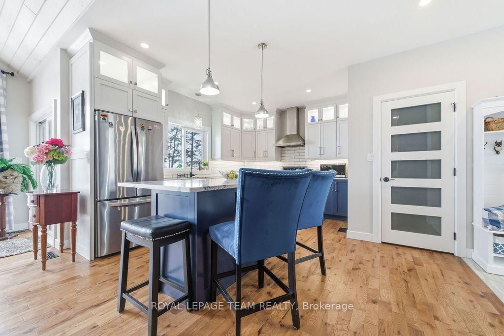 42153 Combermere Road • Barry's Bay, ON photo 25