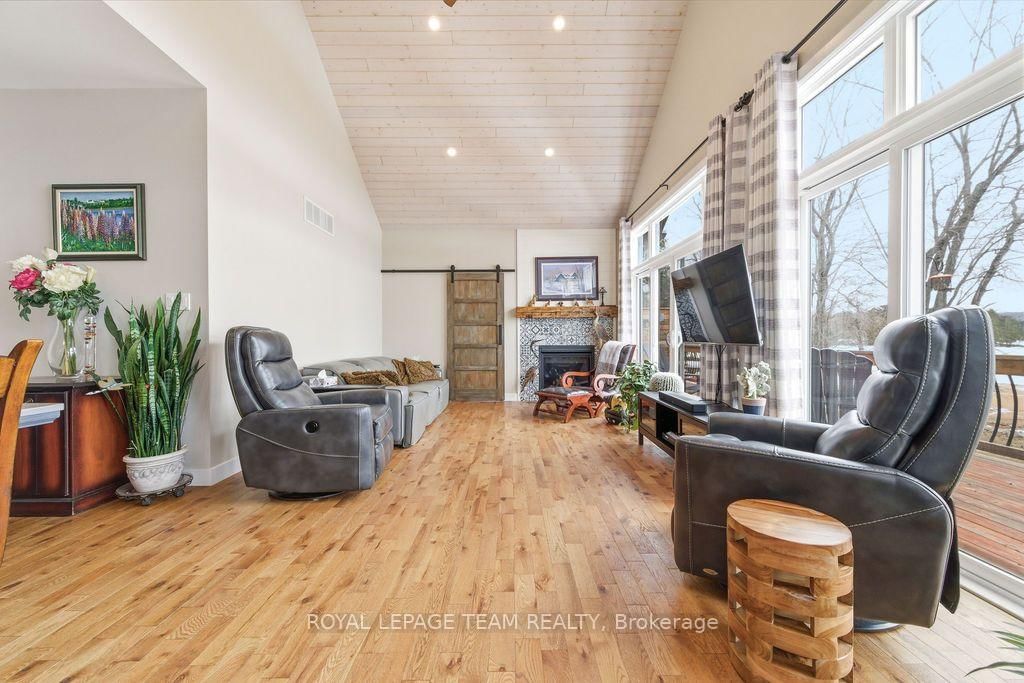42153 Combermere Road • Barry's Bay, ON photo 29