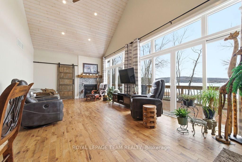 42153 Combermere Road • Barry's Bay, ON photo 30