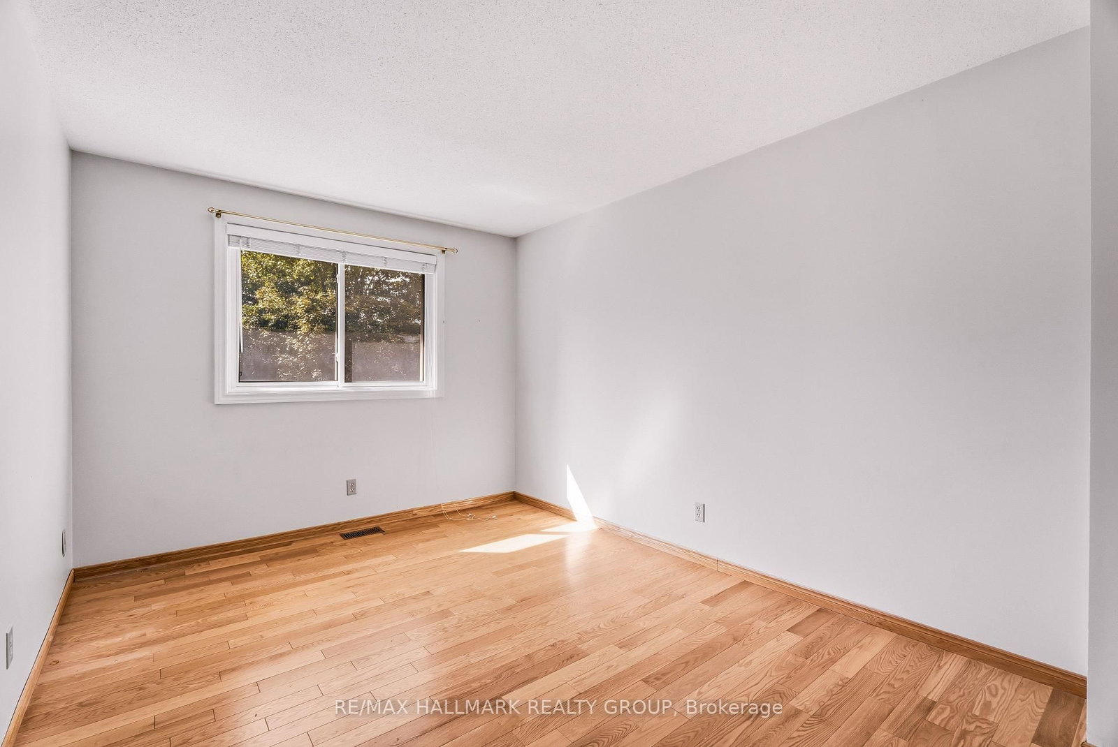154 Presland Road • Ottawa, ON photo 27