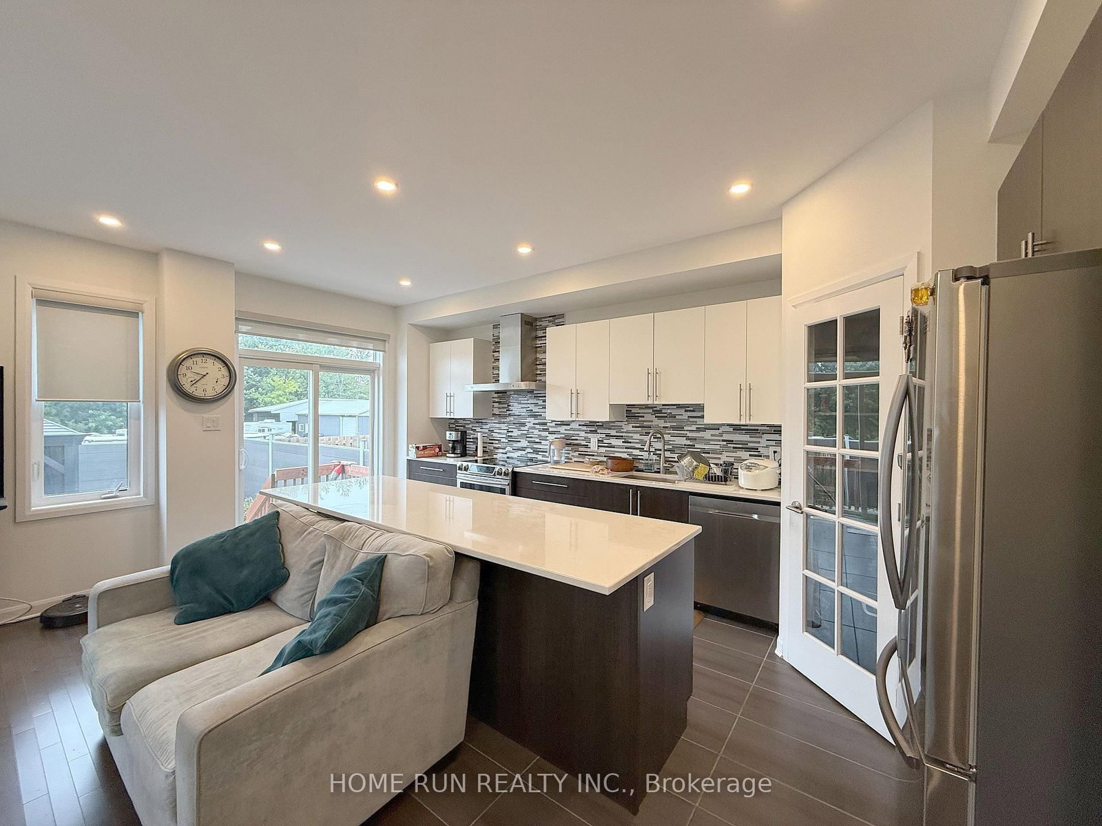570 Clemency Crescent, Ottawa 5