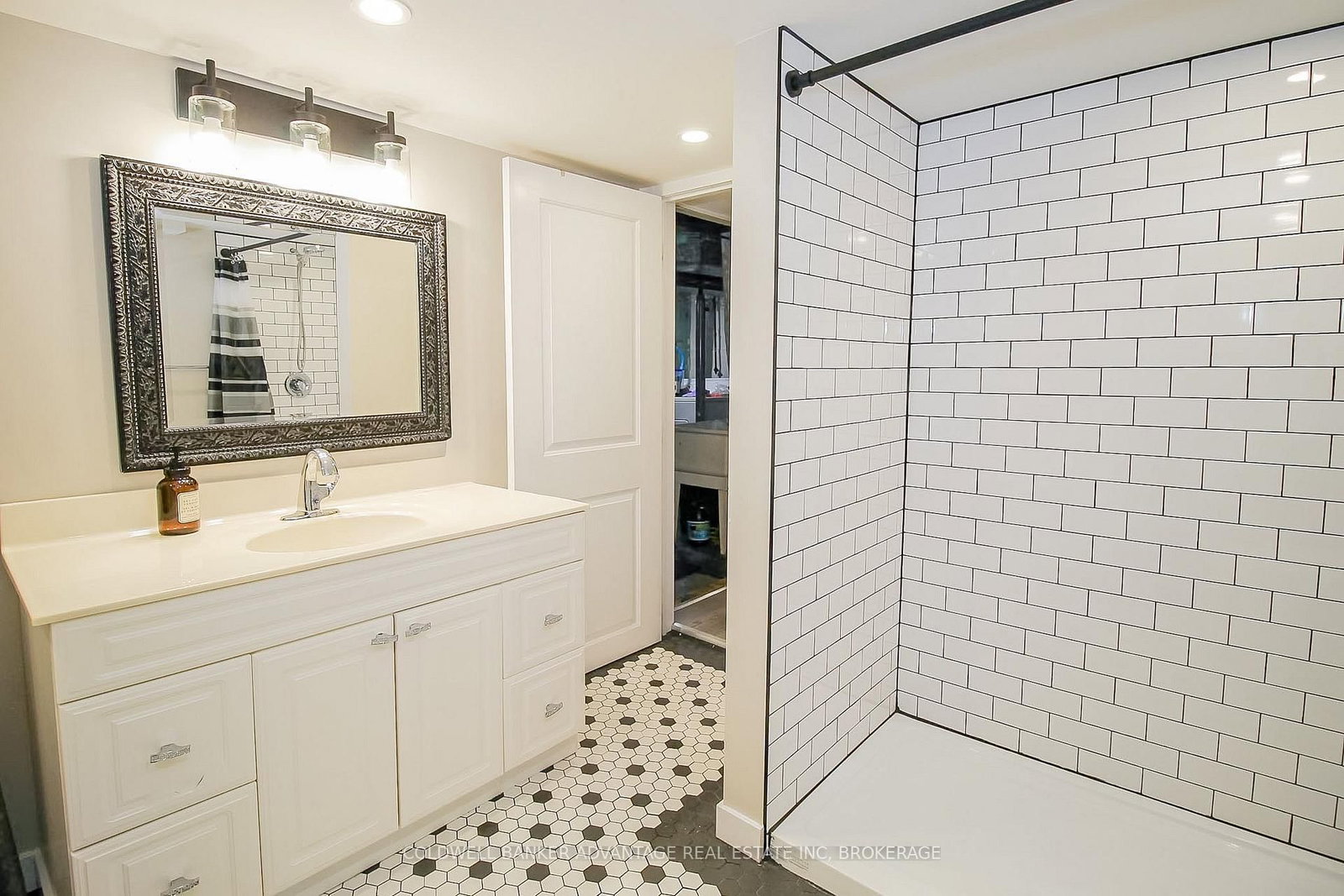 4859 Willmott Street • Niagara Falls, ON photo 22