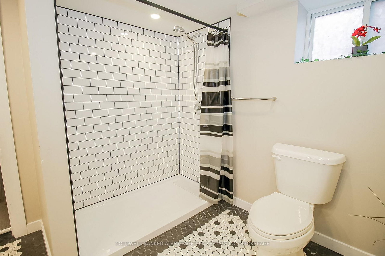 4859 Willmott Street • Niagara Falls, ON photo 23