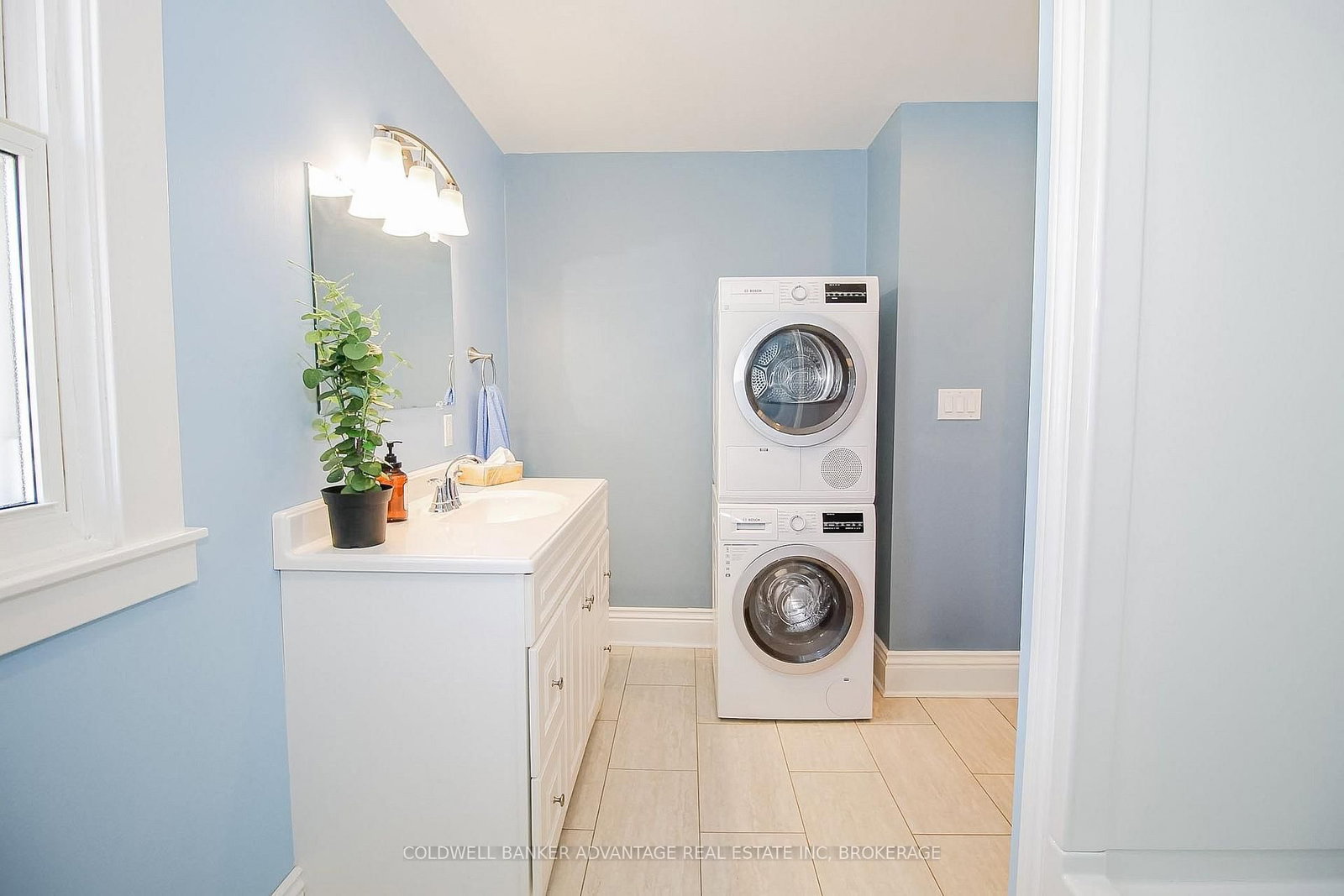 4859 Willmott Street • Niagara Falls, ON photo 38