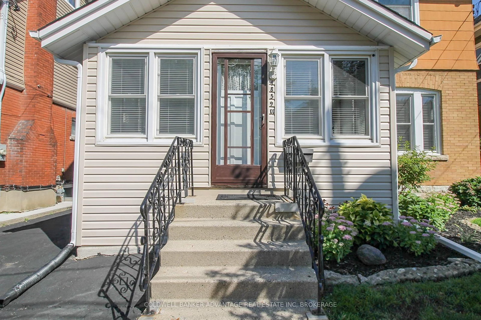4859 Willmott Street • Niagara Falls, ON photo 6