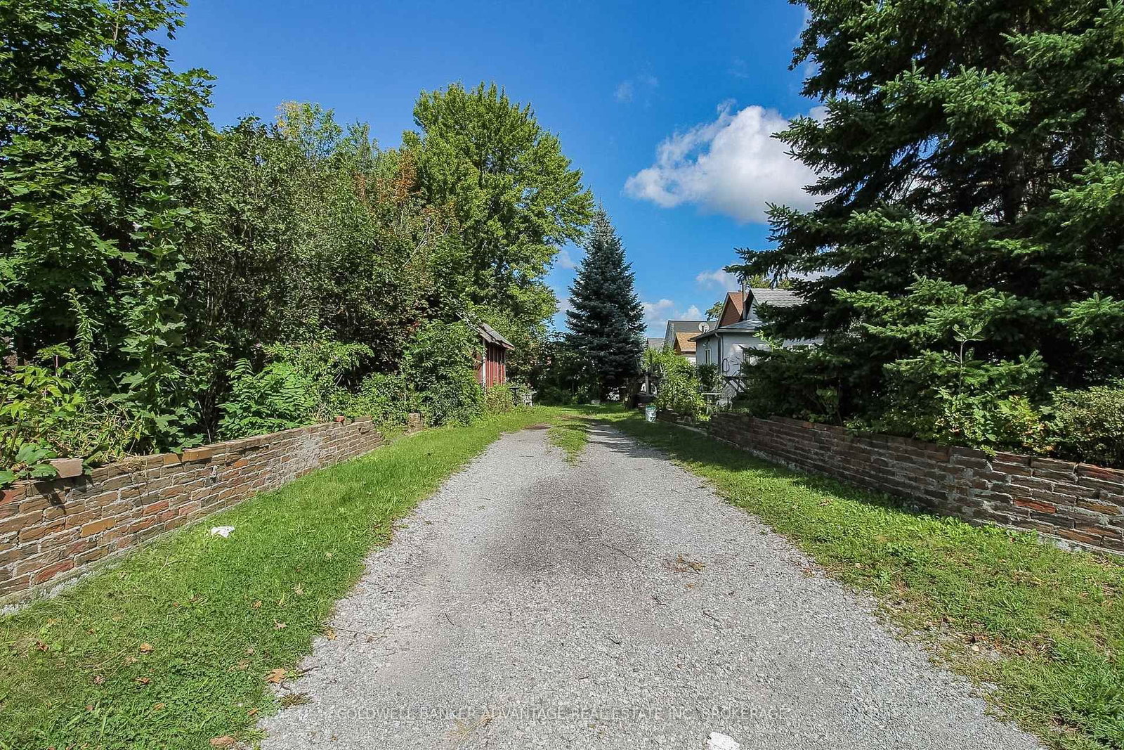 67 Ross Street • Welland, ON photo 28