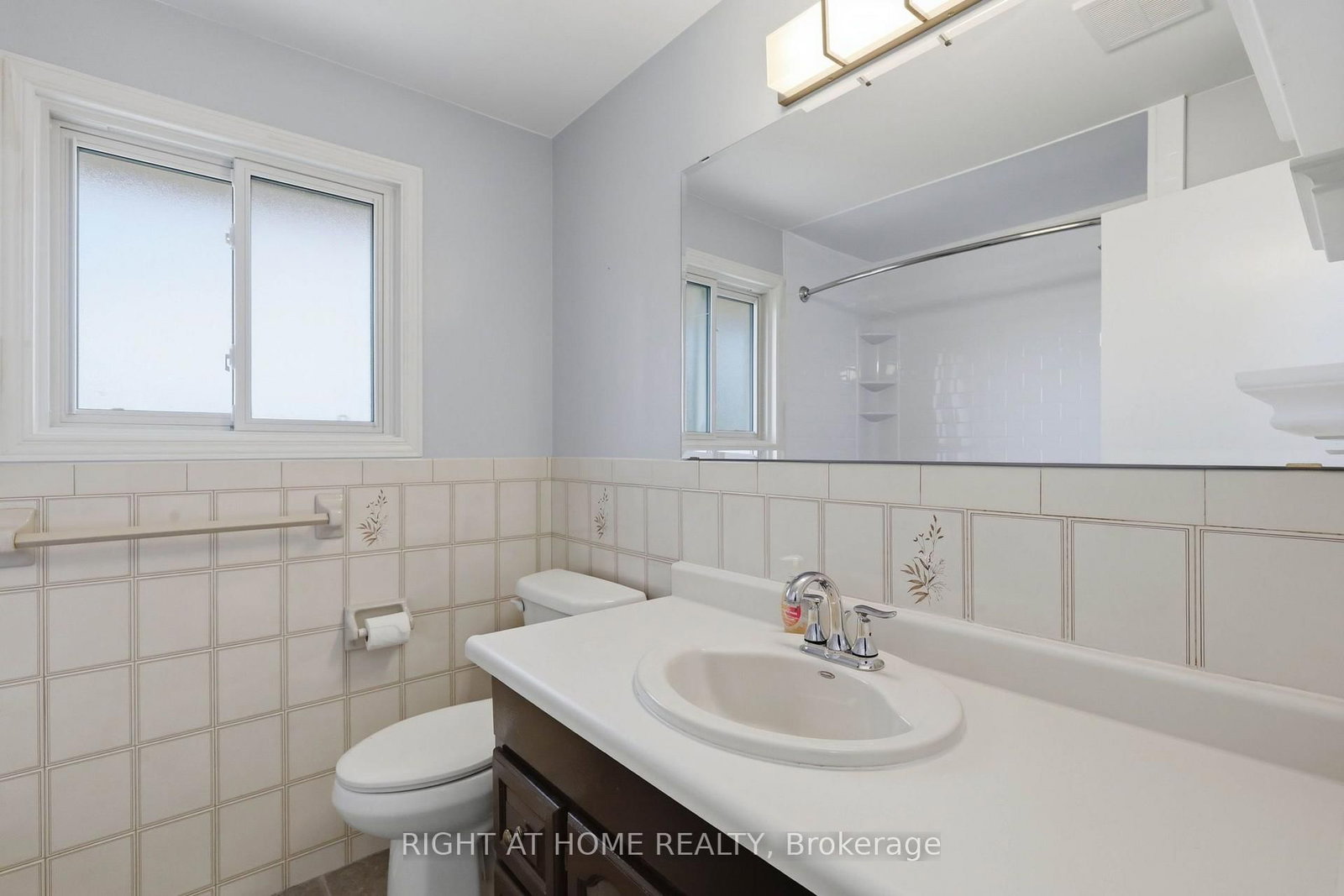 724 Notre Dame Drive • London South, ON photo 21
