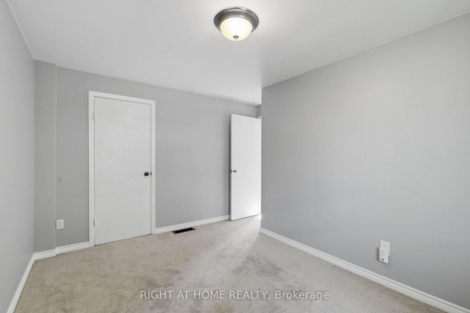 724 Notre Dame Drive • London South, ON photo 25