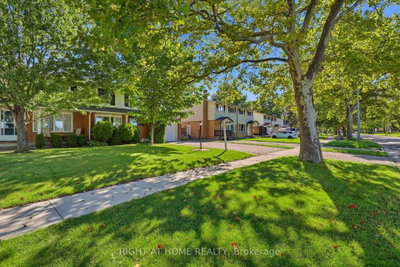 724 Notre Dame Drive • London South, ON photo 3
