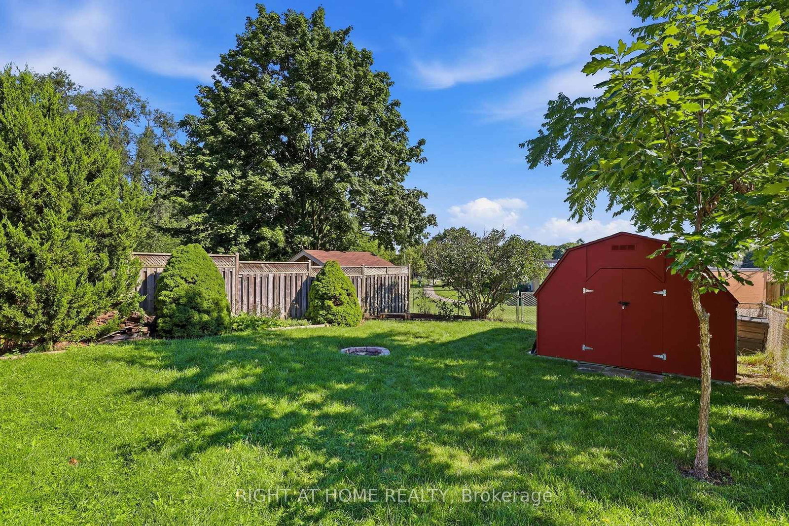 724 Notre Dame Drive • London South, ON photo 36