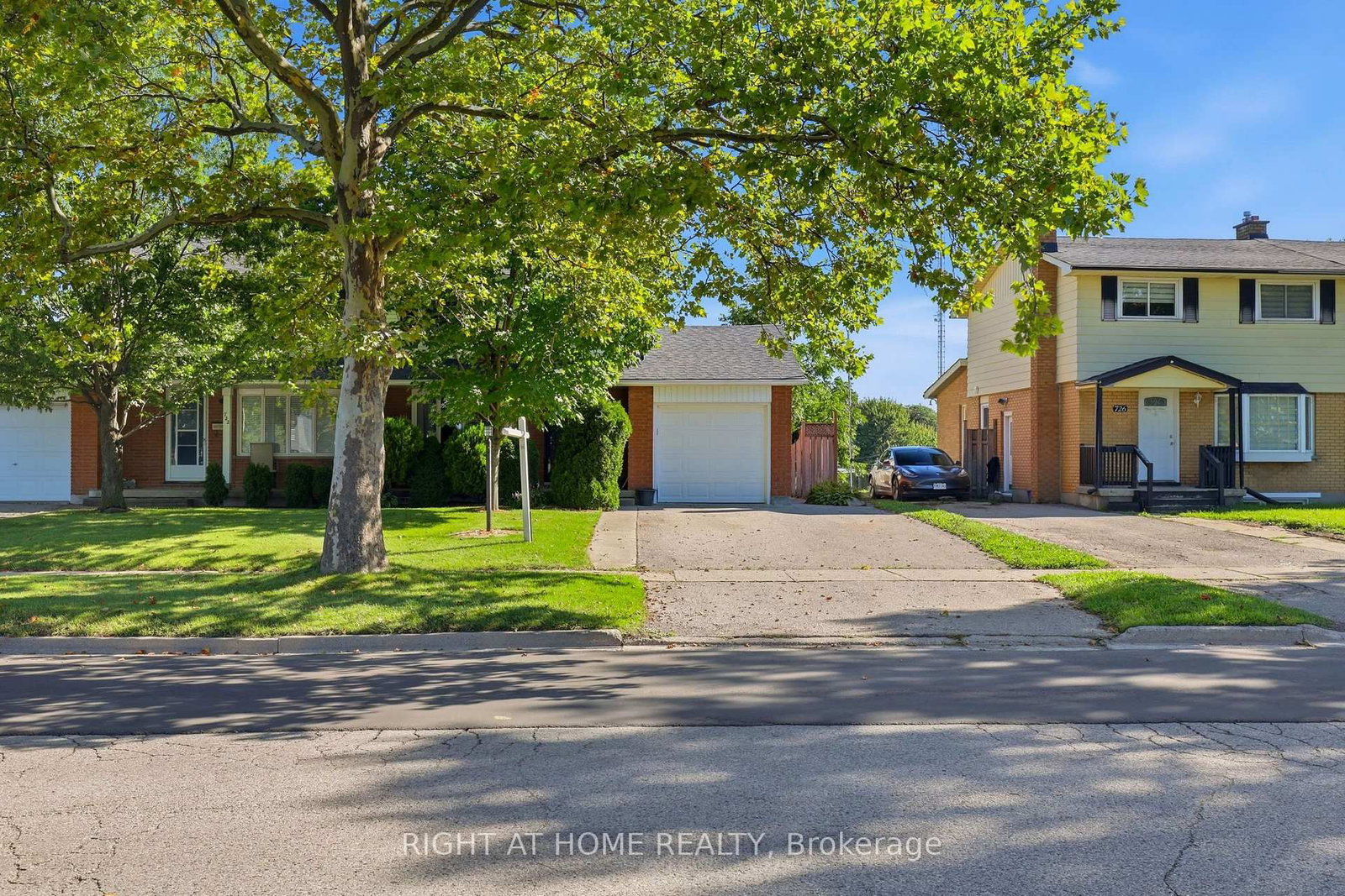 724 Notre Dame Drive • London South, ON photo 4