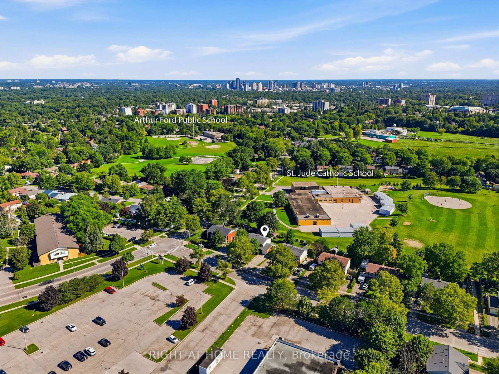 724 Notre Dame Drive • London South, ON photo 43