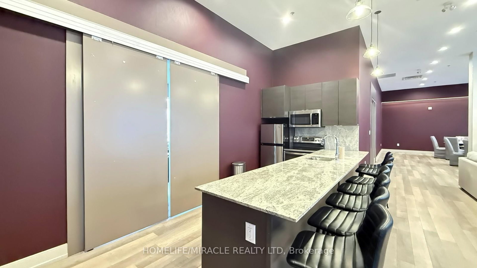 560 North service Road • #607 • Grimsby, ON photo 39