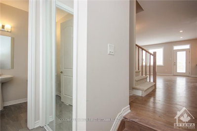 72 FOCALITY Crescent • Ottawa, ON photo 2